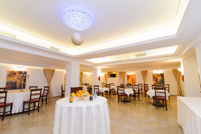 Dbh Bucharest Hotell Eksteriør bilde