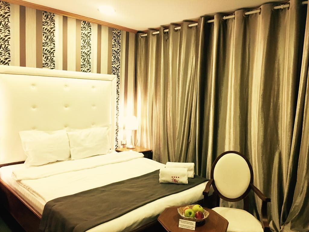Dbh Bucharest Hotell Eksteriør bilde