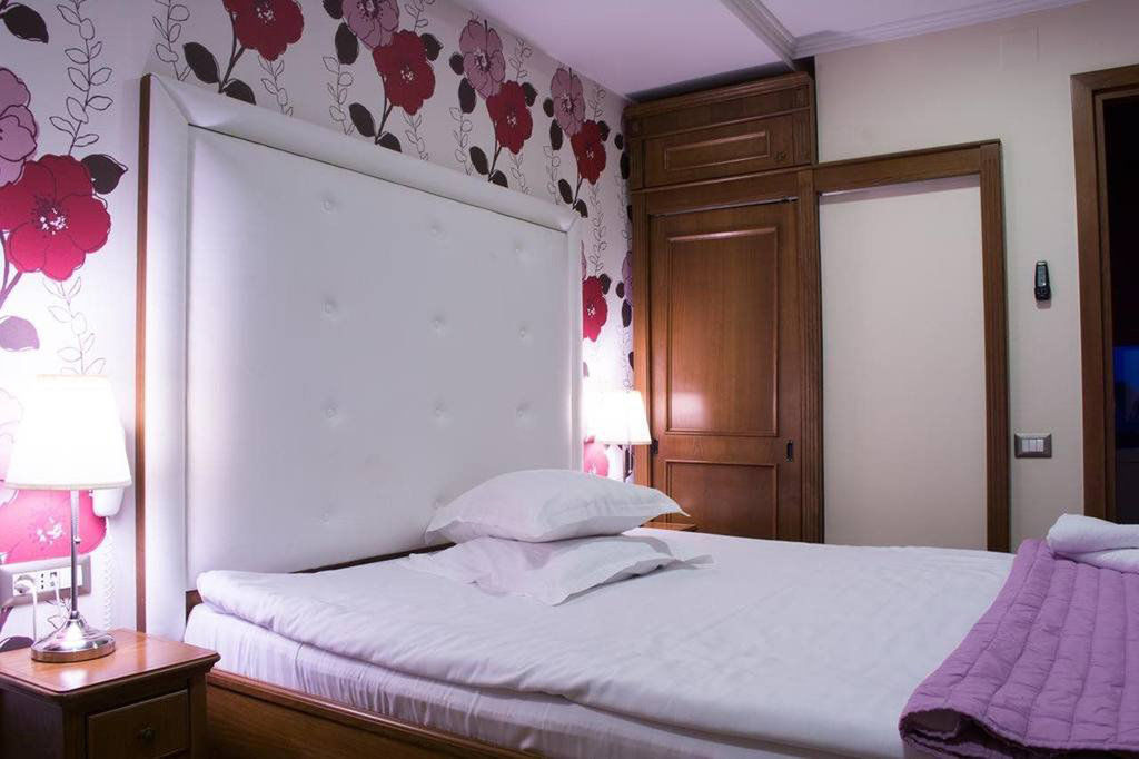 Dbh Bucharest Hotell Eksteriør bilde