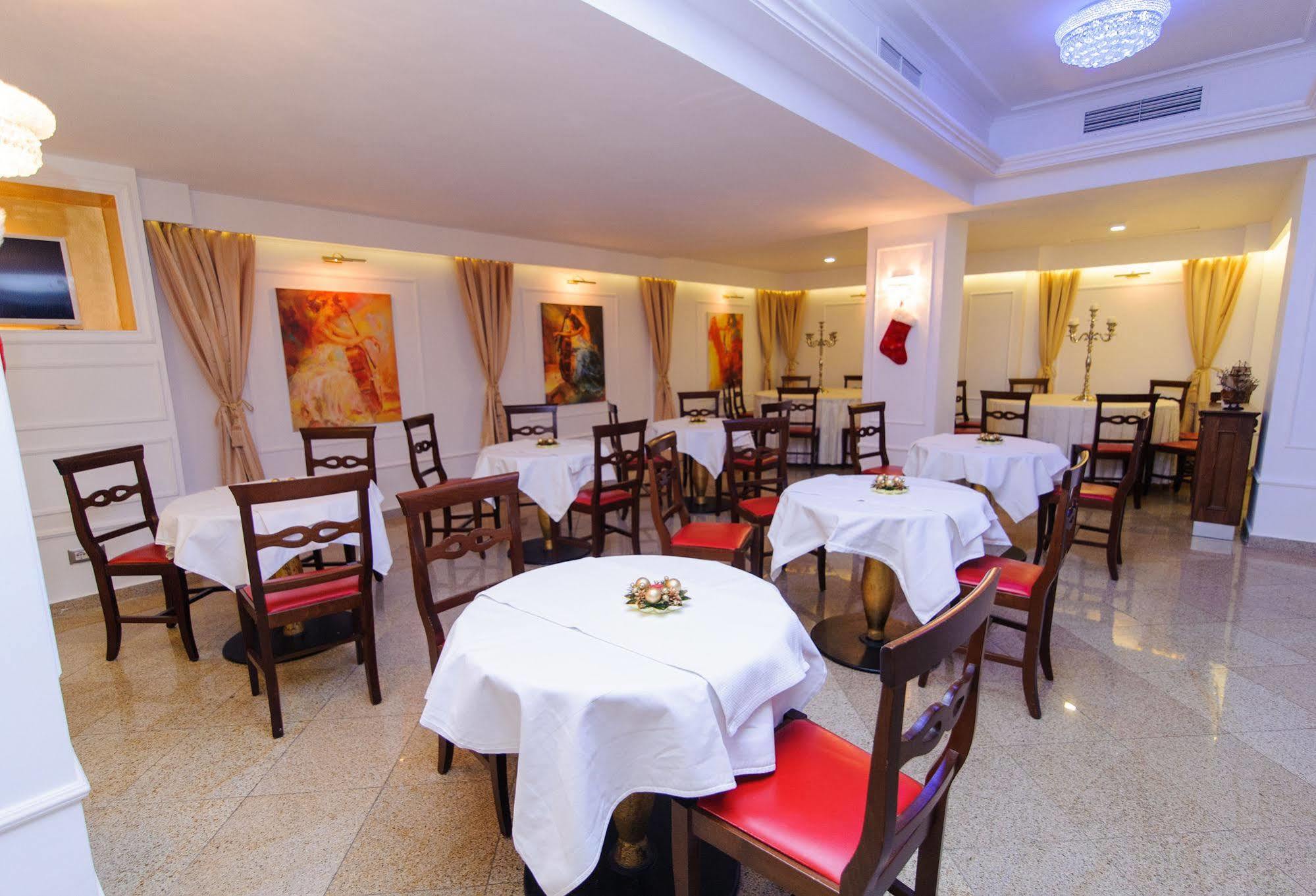 Dbh Bucharest Hotell Eksteriør bilde