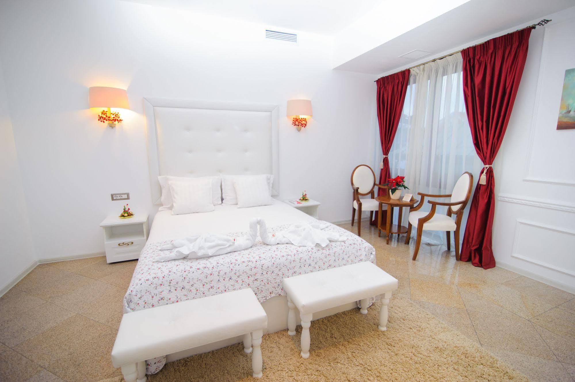 Dbh Bucharest Hotell Eksteriør bilde