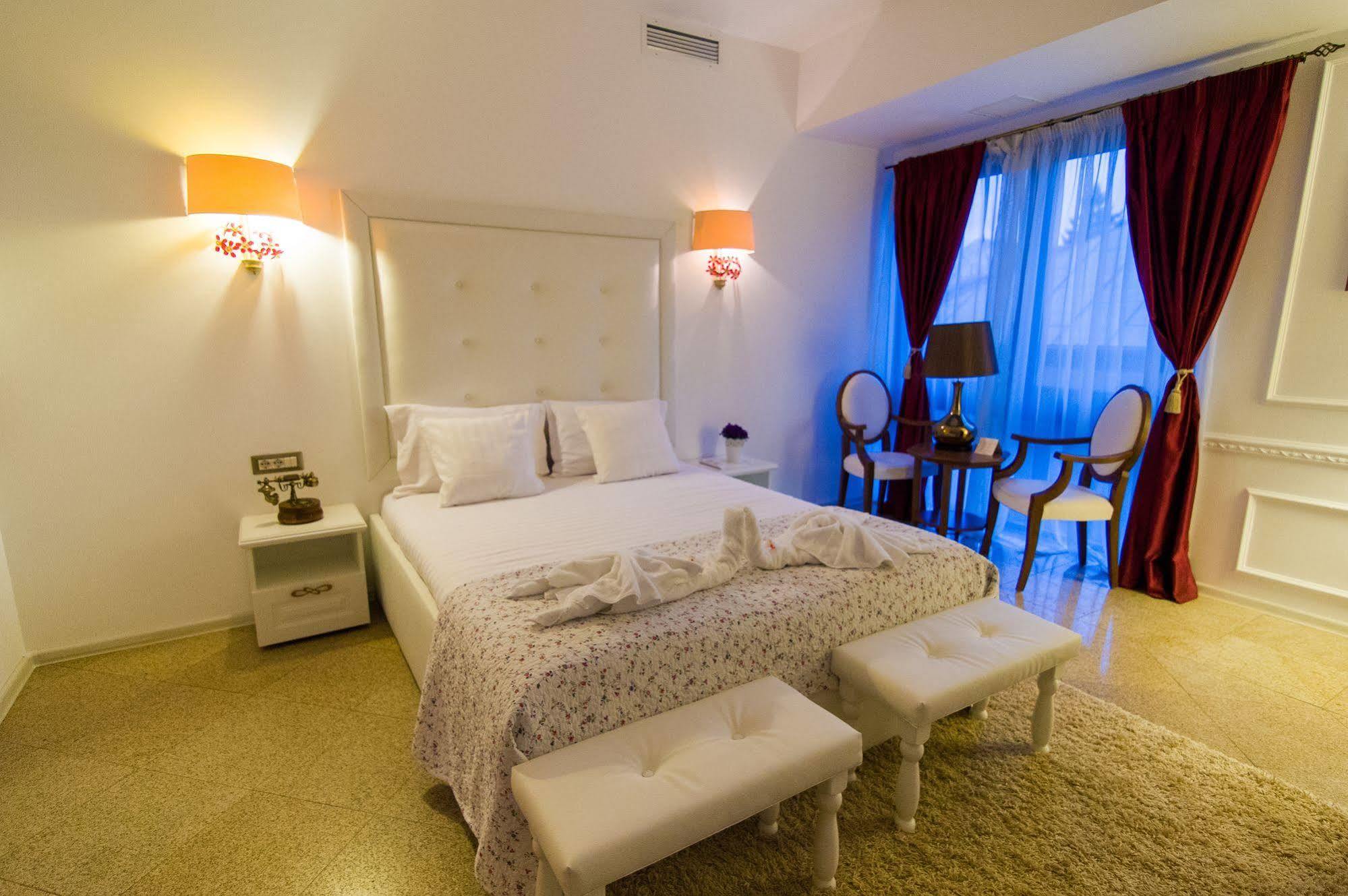 Dbh Bucharest Hotell Eksteriør bilde